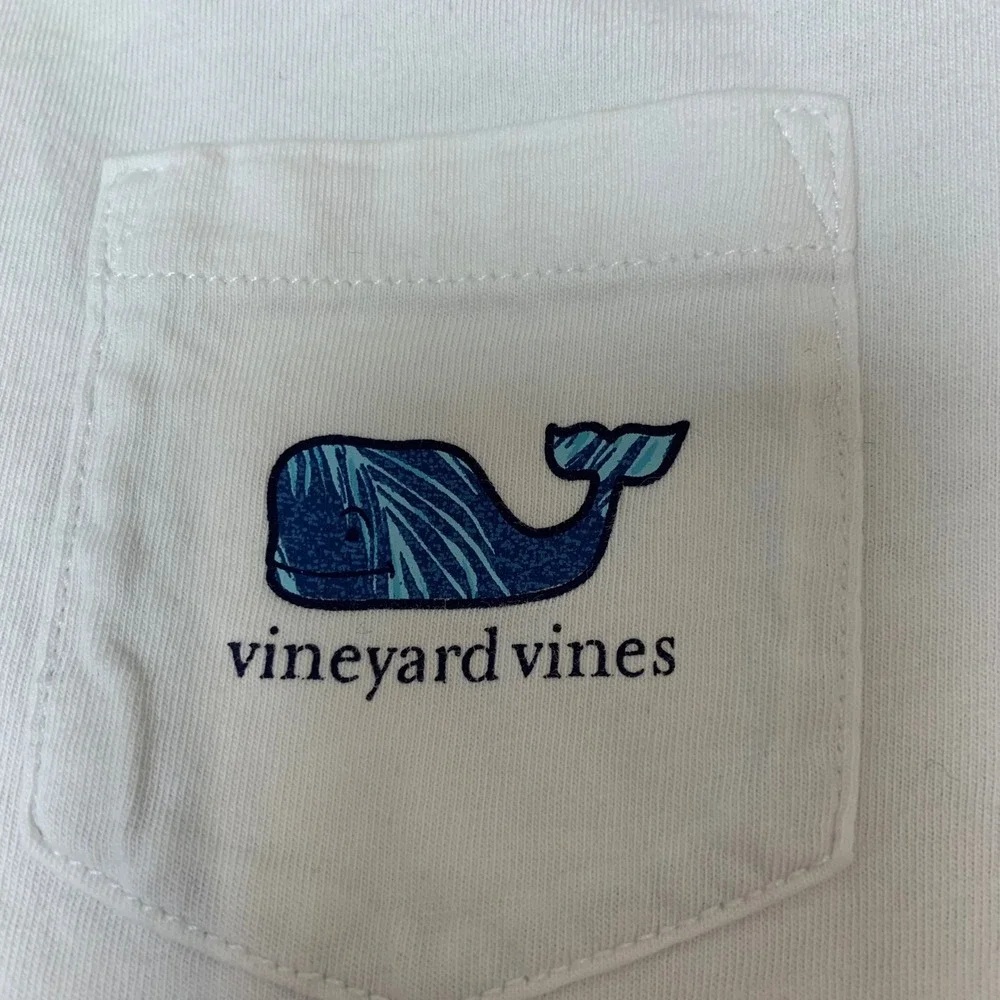 Vineyard Vines T-Shirt Kids 6 White Good Tropical Floral Whale Pocket Tee